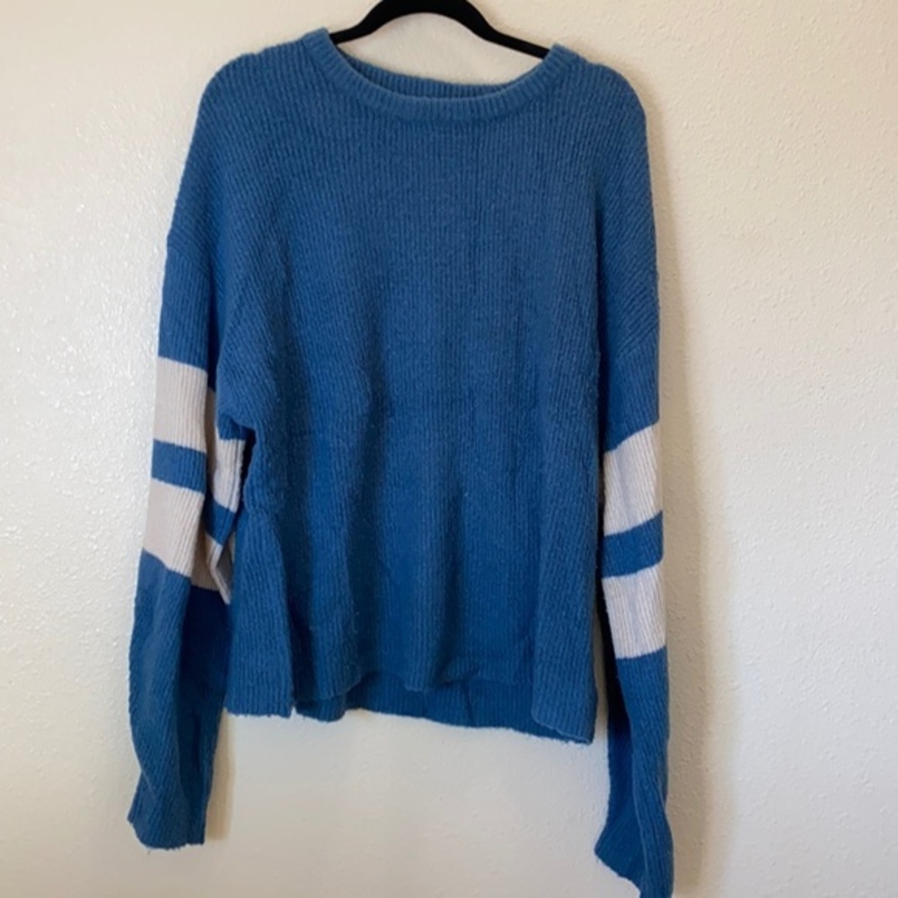 Blue Striped Sleeve Sweater